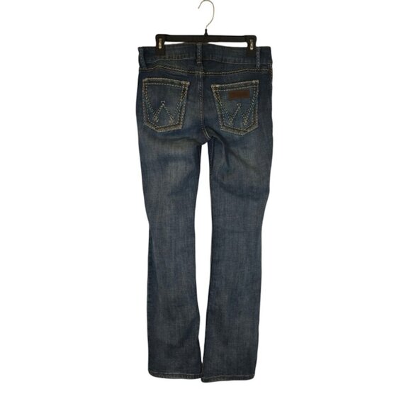Wrangler Bootcut Embroidered Jeans Women Size 9/10 Blue Casual Denim Medium Wash - Picture 2 of 14